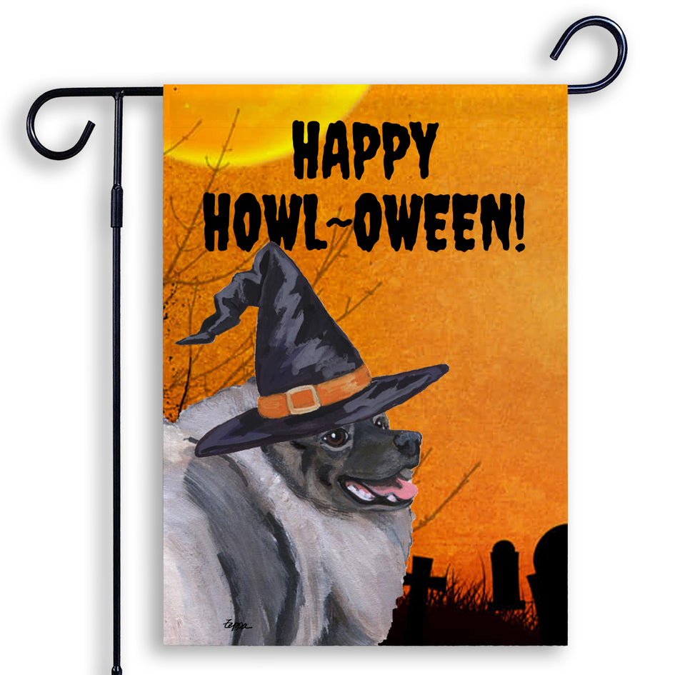 Keeshond HAPPY HOWL-OWEEN Garden Flag