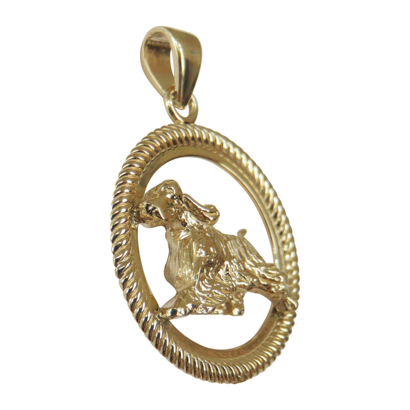 Springer Spaniel in 14K Gold Braided Circle Pendant