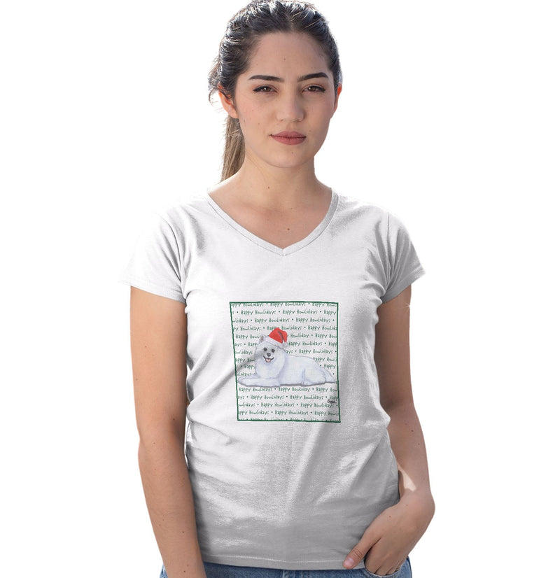 American Eskimo Dog Happy Howlidays Text - Women's V-Neck T-Shirt